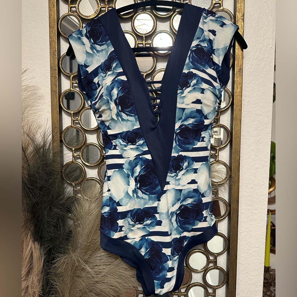 Leonisa plunge slimming one piece swimsuit